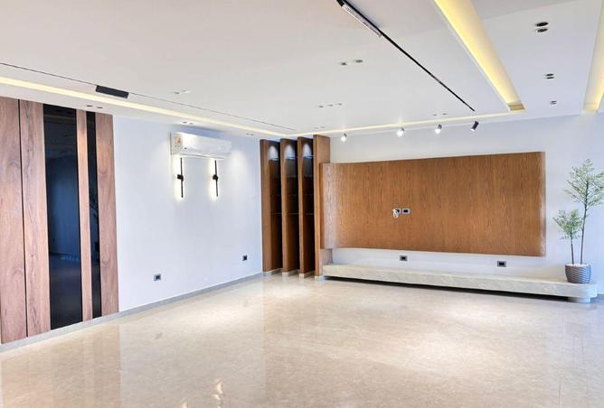 71922403 - Property Image 2