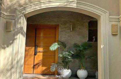 Villa - 4 - 3 for sale in The Crest - 5th Settlement Compounds - The 5th Settlement - New Cairo City - Cairo