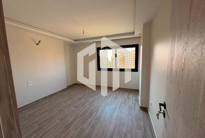 101778831 - Property Image 3