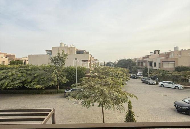 70103200 - Property Image 2