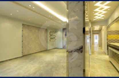 Apartment - 3 Bedrooms - 2 Bathrooms for sale in Victor Ammanuel Square - Smouha - Hay Sharq - Alexandria
