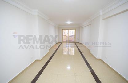 Apartment - 3 Bedrooms - 2 Bathrooms for rent in Waboor Elmayah - Hay Wasat - Alexandria Apartment - 3 Bedrooms - 2 Bathrooms for rent in Waboor Elmayah - Hay Wasat - Alexandria