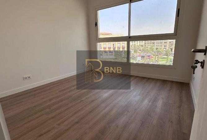 8597307 - Property Image 2