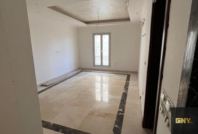 102633025 - Property Image 2