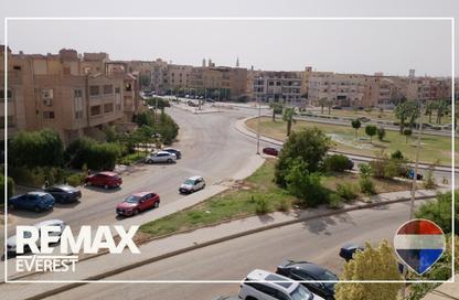 شقة - 3 غرف نوم - 2 حمامات للايجار في لازورد - الحي الثامن - الشيخ زايد - الجيزة