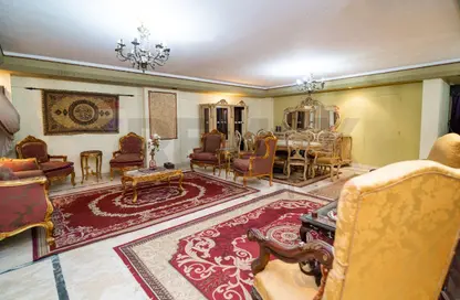 شقة - 3 غرف نوم - 3 حمامات للبيع في جليم - حي شرق - الاسكندرية