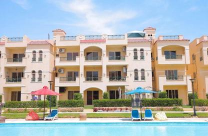 Chalet - 3 Bedrooms - 3 Bathrooms for sale in Lasirena Palm Beach - Al Ain Al Sokhna - Suez