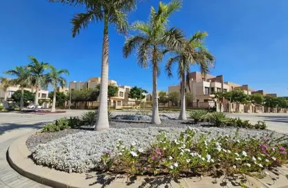 Villa - 4 Bedrooms - 5 Bathrooms for sale in Alma - 2nd District - Sheikh Zayed City - Giza