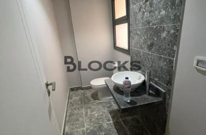 Apartment - 3 Bedrooms - 3 Bathrooms for sale in Village West - Sheikh Zayed Compounds - Sheikh Zayed City - Giza Apartment - 3 Bedrooms - 3 Bathrooms for sale in Village West - Sheikh Zayed Compounds - Sheikh Zayed City - Giza