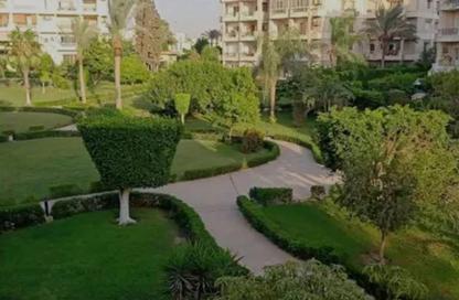 Apartment - 3 Bedrooms - 3 Bathrooms for sale in Zayed 2000 - 4th District - Sheikh Zayed City - Giza