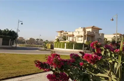 Villa - 5 Bedrooms - 5 Bathrooms for sale in Royal City - Sheikh Zayed Compounds - Sheikh Zayed City - Giza Villa - 5 Bedrooms - 5 Bathrooms for sale in Royal City - Sheikh Zayed Compounds - Sheikh Zayed City - Giza