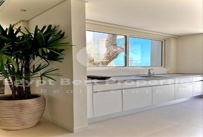 74318937 - Property Image 3