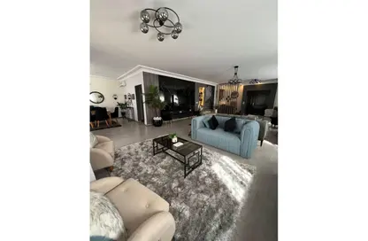 فيلا - 4 غرف نوم - 4 حمامات للايجار في پريڤادو - مدينتي - القاهرة