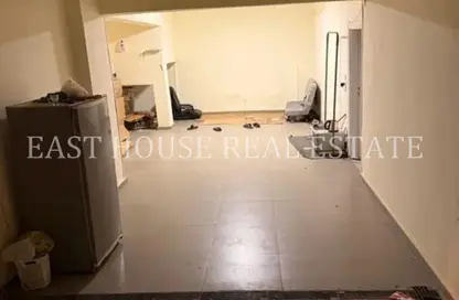 Apartment - 4 Bedrooms - 2 Bathrooms for sale in Abou El Houl - New Cairo City - Cairo Apartment - 4 Bedrooms - 2 Bathrooms for sale in Abou El Houl - New Cairo City - Cairo