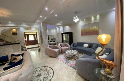 منزل مزدوج - 4 غرف نوم - 4 حمامات للبيع في حدائق المهندسين - الحي الرابع - الشيخ زايد - الجيزة منزل مزدوج - 4 غرف نوم - 4 حمامات للبيع في حدائق المهندسين - الحي الرابع - الشيخ زايد - الجيزة