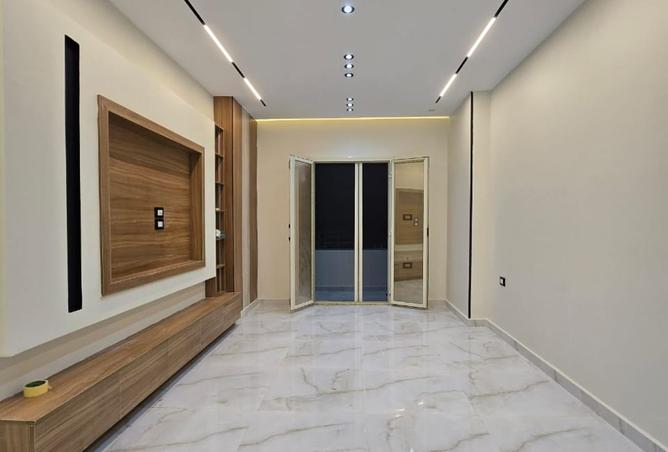 8489612 - Property Main Image