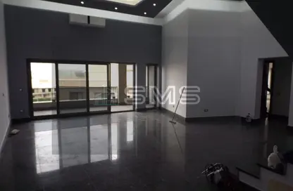 (بنتهاوس  (روف - 4 غرف نوم - 4 حمامات للايجار في غرب الجولف - كمبوندات القطامية - القطامية - مدينة القاهرة الجديدة - القاهرة