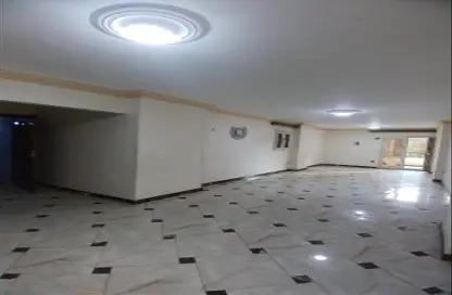 شقة - 3 غرف نوم - 2 حمامات للايجار في ميدان اسوان - العجوزة - الجيزة