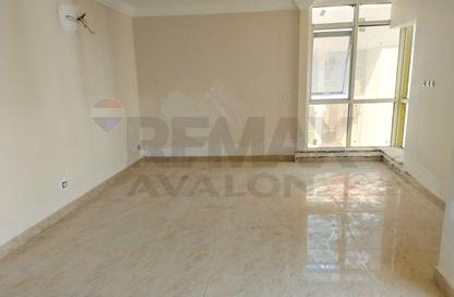 Apartment - 3 Bedrooms - 2 Bathrooms for sale in Smouha - Hay Sharq - Alexandria