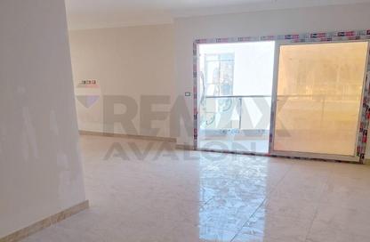 Apartment - 3 Bedrooms - 2 Bathrooms for sale in Smouha - Hay Sharq - Alexandria