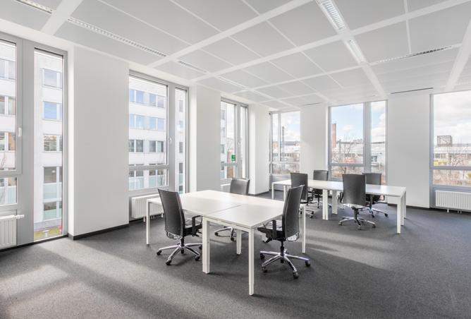 79444404 - Property Main Image