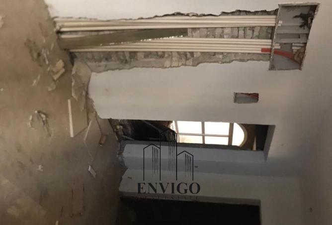 52451237 - Property Image 2