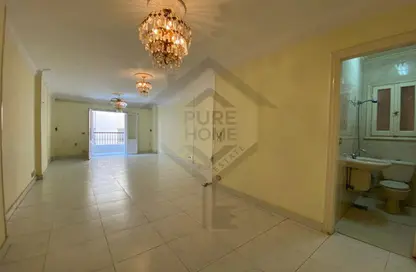 شقة - 3 غرف نوم - 2 حمامات للايجار في بولكلي - حي شرق - الاسكندرية