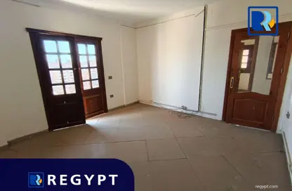 Office Space - 7 Bedrooms - 3 Bathrooms for rent in Ahmed Kamel St. - El Laselky - New Maadi - Hay El Maadi - Cairo