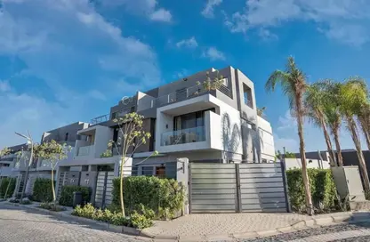 Villa - 3 Bedrooms - 3 Bathrooms for sale in El Patio Riva - The 6th Settlement - New Cairo City - Cairo