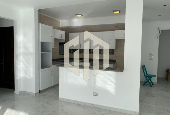72443299 - Property Image 3