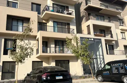 (بنتهاوس  (روف - 3 غرف نوم - 3 حمامات للبيع في سوديك ايست - الحي السادس - هليوبوليس الجديدة - القاهرة