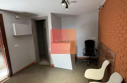 Co-Working Space - 5 Bedrooms - 2 Bathrooms for rent in Sarayat Al Maadi - Hay El Maadi - Cairo