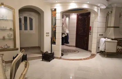 Apartment - 3 Bedrooms - 2 Bathrooms for sale in Al Lewaa Mahmoud Samy Basha St. - 6th Zone - Nasr City - Cairo