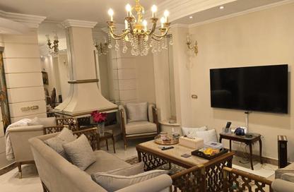 Apartment - 3 Bedrooms - 2 Bathrooms for sale in Al Lewaa Mahmoud Samy Basha St. - 6th Zone - Nasr City - Cairo