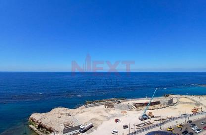 Apartment - 3 Bedrooms - 2 Bathrooms for sale in Al Geish Road - Saraya - Sidi Beshr - Hay Awal El Montazah - Alexandria