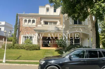 Villa - 5 Bedrooms - 6 Bathrooms for sale in Mountain View 2 - 5th Settlement Compounds - The 5th Settlement - New Cairo City - Cairo