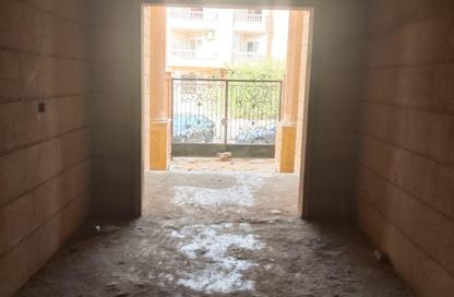 Apartment - 3 Bedrooms - 3 Bathrooms for sale in 3rd Neighborhood - 3rd District East - Shorouk City - Cairo