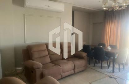 (بنتهاوس  (روف - 3 غرف نوم - 3 حمامات للايجار في مون ريزيدنس - فيفث سكوير - التجمع الخامس - مدينة القاهرة الجديدة - القاهرة