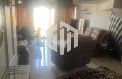 (بنتهاوس  (روف - 3 غرف نوم - 3 حمامات للايجار في مون ريزيدنس - فيفث سكوير - التجمع الخامس - مدينة القاهرة الجديدة - القاهرة