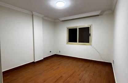 Apartment - 2 Bedrooms - 1 Bathroom for sale in Togary St. - Zahraa El Maadi - Hay El Maadi - Cairo
