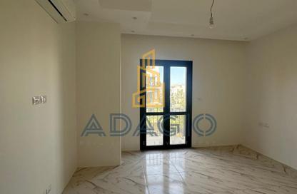 شقة - 3 غرف نوم - 3 حمامات للايجار في ذا كورت ياردز - كمبوندات الشيخ زايد - الشيخ زايد - الجيزة شقة - 3 غرف نوم - 3 حمامات للايجار في ذا كورت ياردز - كمبوندات الشيخ زايد - الشيخ زايد - الجيزة