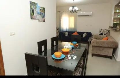 Apartment - 2 Bedrooms - 1 Bathroom for rent in Al Gezira St. - South Investors Area - New Cairo City - Cairo