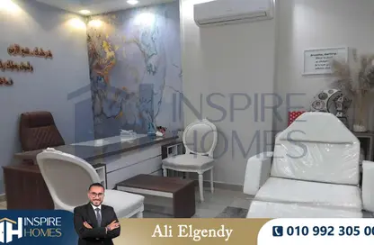 Clinic - 1 Bedroom - 1 Bathroom for rent in Port Said St. - Sporting - Hay Sharq - Alexandria