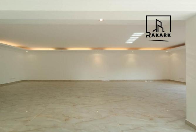 8721898 - Property Image 3