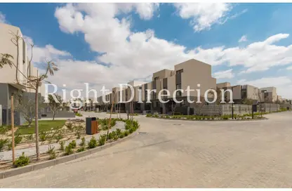 تاون هاوس - 3 غرف نوم - 3 حمامات للبيع في كمبوند البروج - كمبوندات الشروق - مدينة الشروق - القاهرة