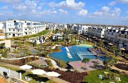 تاون هاوس - 3 - 3 للبيع في ماونتن فيو تشيل اوت بارك - التوسعات الشمالية - مدينة 6 أكتوبر - الجيزة