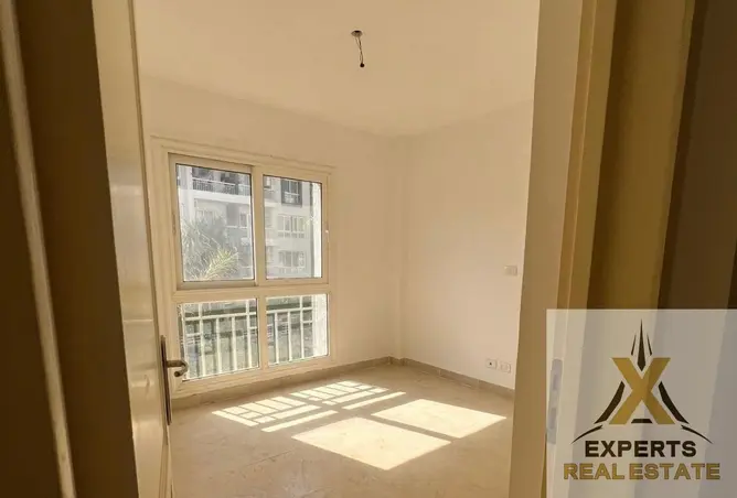 101202537 - Property Image 2