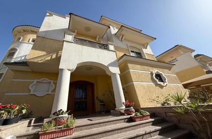 Villa - 4 Bedrooms - 5 Bathrooms for sale in Dyar - Ext North Inves Area - New Cairo City - Cairo