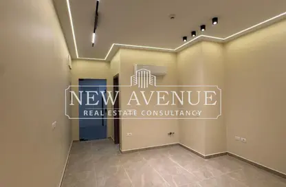 Office Space - 2 Bedrooms - 1 Bathroom for rent in Lake View - 5th Settlement Compounds - The 5th Settlement - New Cairo City - Cairo