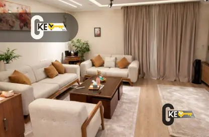 شقة - 3 غرف نوم - 2 حمامات للايجار في B12 - مدينتي - القاهرة